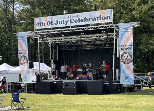 Jump for youngster - SL 100 Mobile Stage